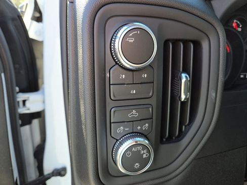 New 2026 GMC Sierra 2500 Pro image 5