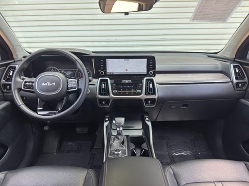 Used 2022 Kia Sorento S AWD/4WD image 11
