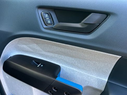 Used 2025 Ford Maverick XLT w/ Equipment Group 301A image 17