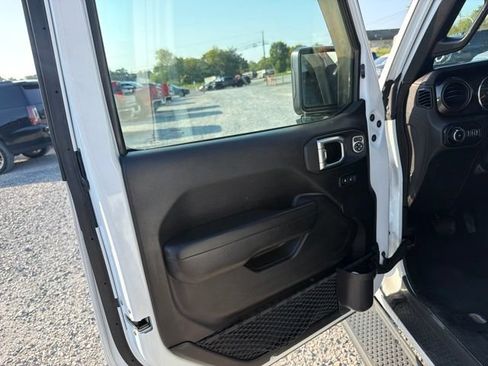 Used 2020 Jeep Wrangler Unlimited Sport AWD/4WD image 35