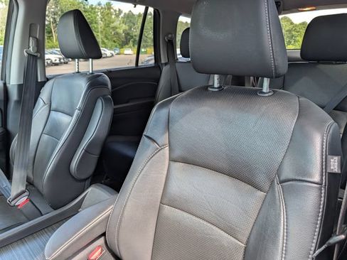 Used 2019 Honda Pilot Elite image 11