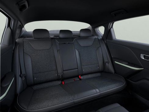 New 2025 Kia K4 GT-Line image 13