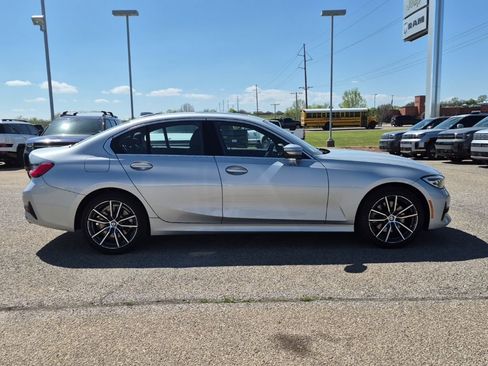 Used 2019 BMW 330i xDrive Sedan image 2