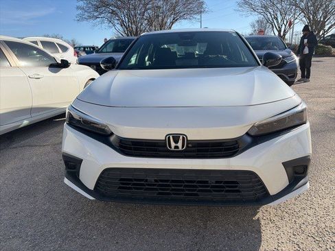 Used 2023 Honda Civic Sport image 11