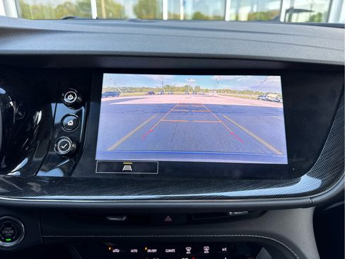 Used 2021 Buick Envision Preferred AWD/4WD image 8