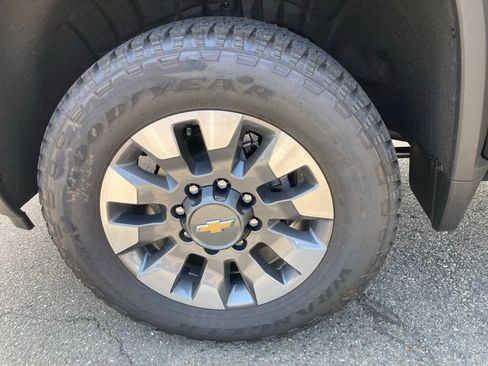 New 2026 Chevrolet Silverado 2500 Custom w/ Custom Value Package AWD/4WD image 28