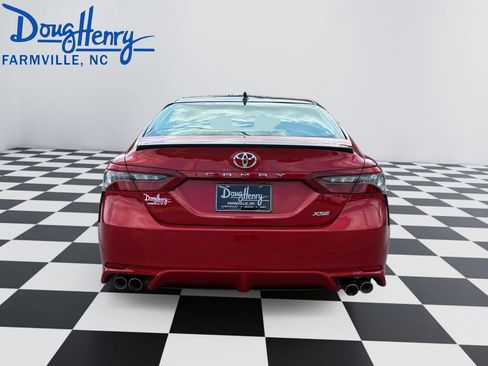 Used 2022 Toyota Camry XSE FWD image 4