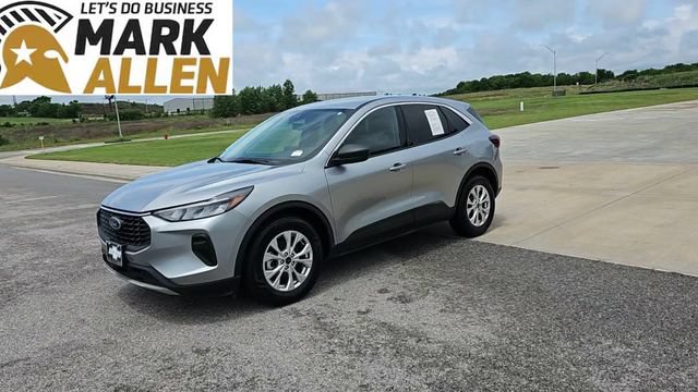 Used 2023 Ford Escape Active FWD image 4