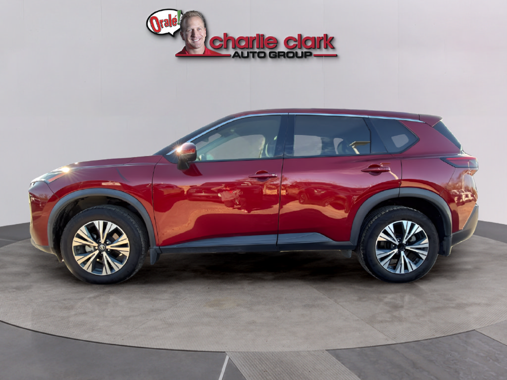 Used 2021 Nissan Rogue SV FWD image 2