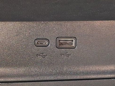 Used 2025 Chevrolet Equinox LT AWD/4WD image 24