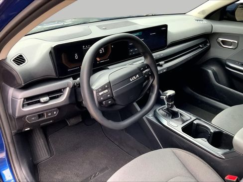 Used 2025 Kia K4 FWD image 17