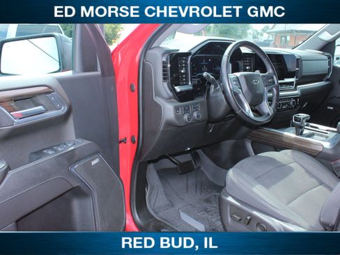 Used 2023 Chevrolet Silverado 1500 RST w/ Rally Edition AWD/4WD image 6