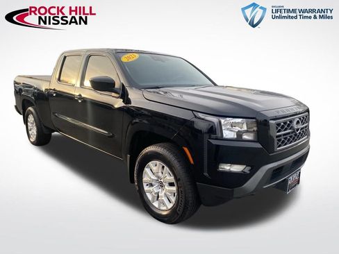 Used 2023 Nissan Frontier SV image 1