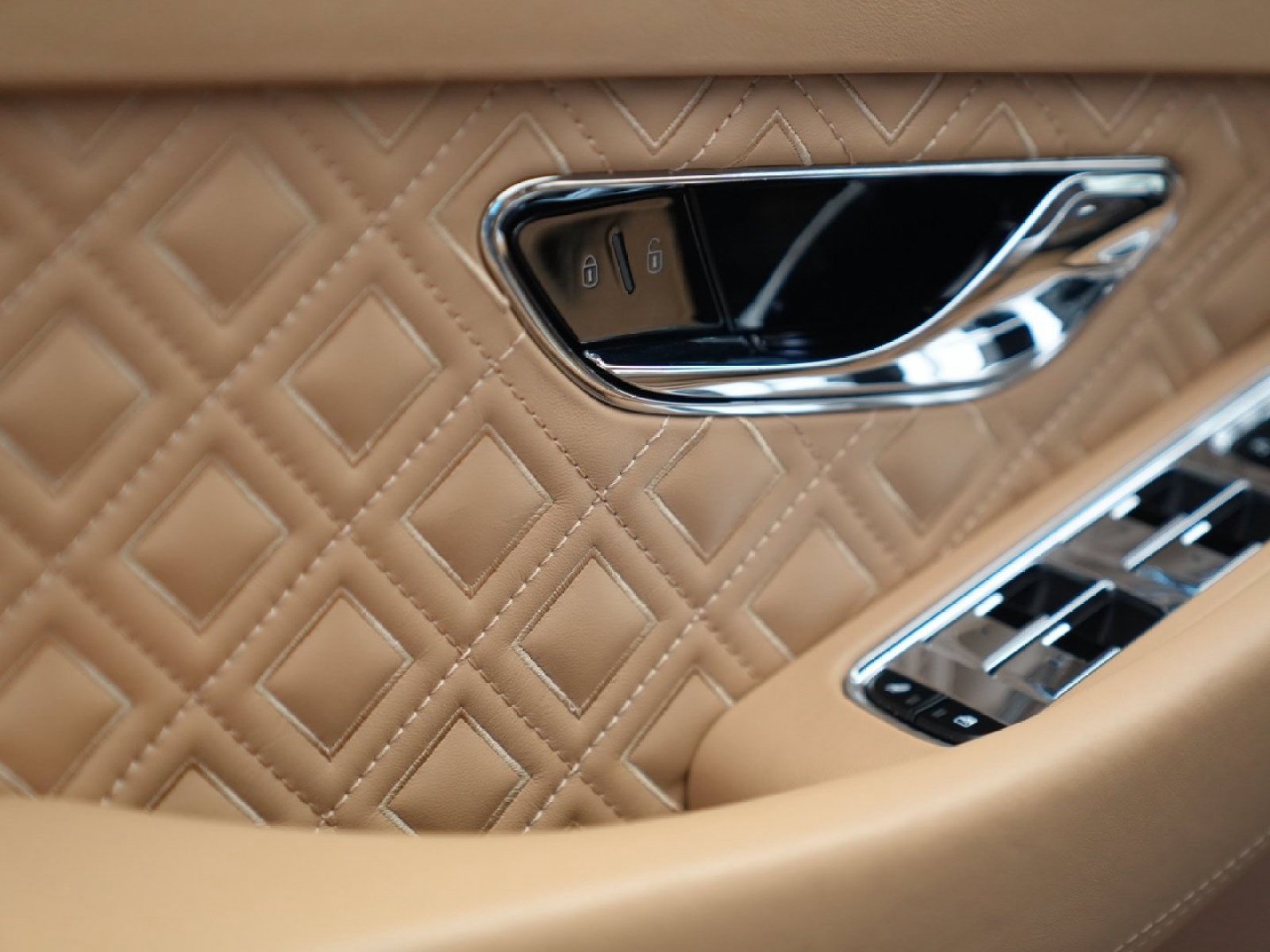 Used 2022 Bentley Continental GT Speed AWD/4WD image 16