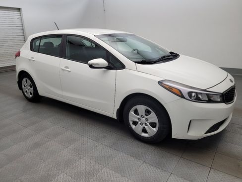 Used 2017 Kia Forte LX FWD image 11