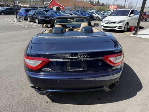 Used 2011 Maserati GranTurismo Convertible RWD image 9