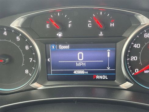Used 2023 Chevrolet Equinox RS AWD/4WD image 30