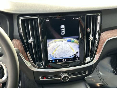 Used 2024 Volvo S60 B5 Plus image 22