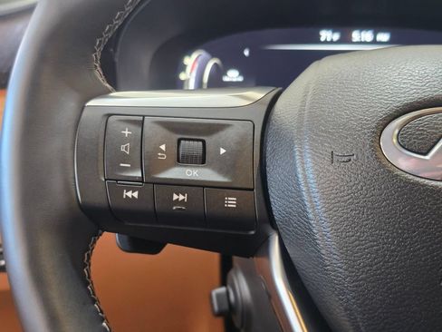 Certified 2023 INFINITI QX60 Sensory w/ Vision Package AWD/4WD image 11
