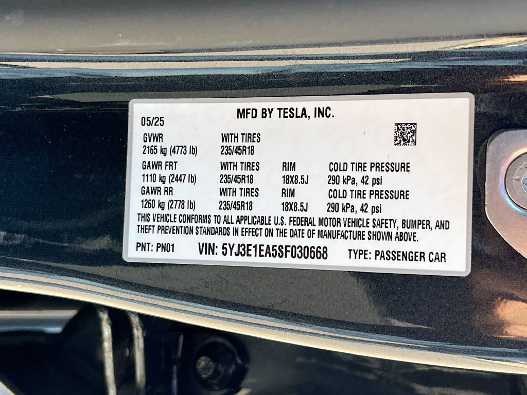 Used 2025 Tesla Model 3 Long Range RWD image 32