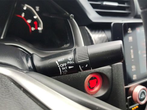 Used 2018 Honda Civic Si image 17