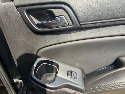 Used 2015 GMC Yukon SLT w/ HD Trailering Package image 33