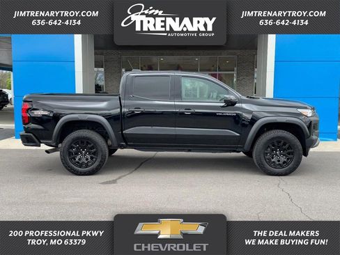Used 2025 Chevrolet Colorado Trail Boss image 1