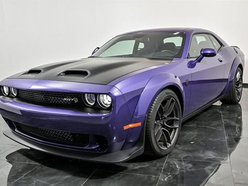 Used 2019 Dodge Challenger SRT Hellcat Redeye RWD image 5