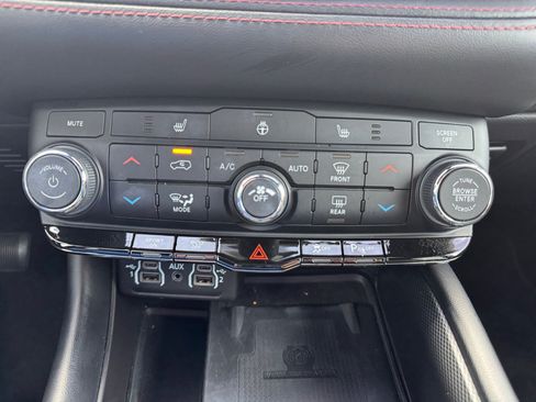 Used 2021 Dodge Durango R/T w/ Blacktop Package AWD/4WD image 21