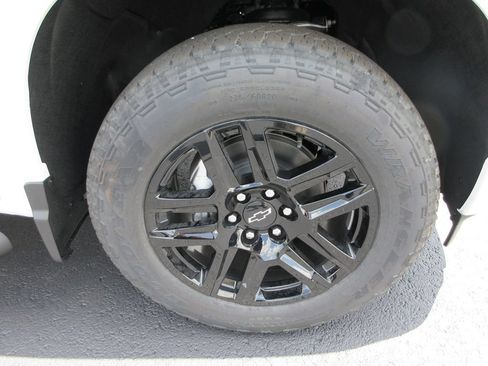New 2026 Chevrolet Silverado 1500 Custom w/ Turbomax Blackout Package AWD/4WD image 10