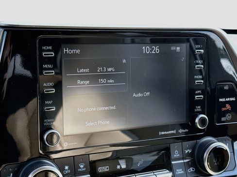 Used 2022 Toyota Highlander XLE FWD image 15