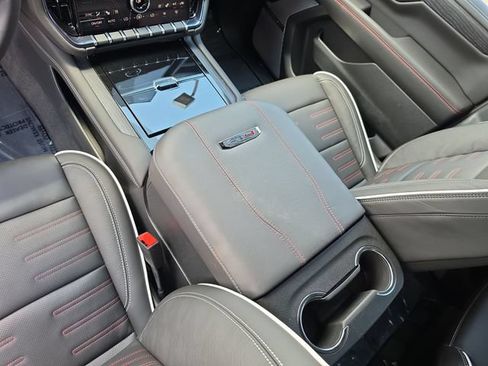 New 2026 GMC Yukon AT4 Ultimate AWD/4WD image 25