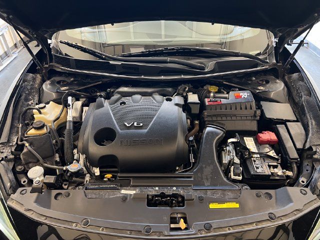 Used 2022 Nissan Maxima SR w/ Sport Mat Group FWD image 47