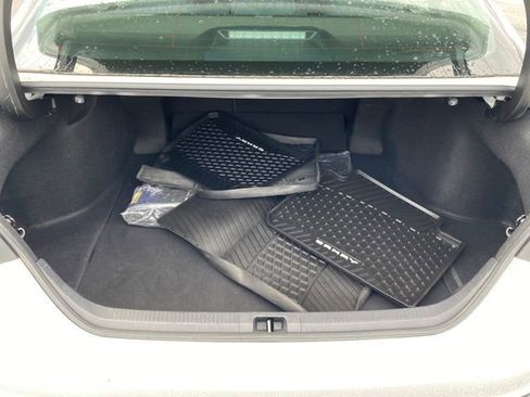 Used 2020 Toyota Camry LE image 17