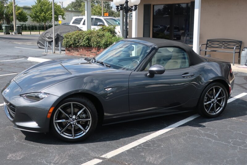 Used 2016 MAZDA MX-5 Miata Grand Touring RWD image 12