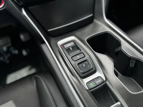 Used 2019 Honda Accord Sport image 31