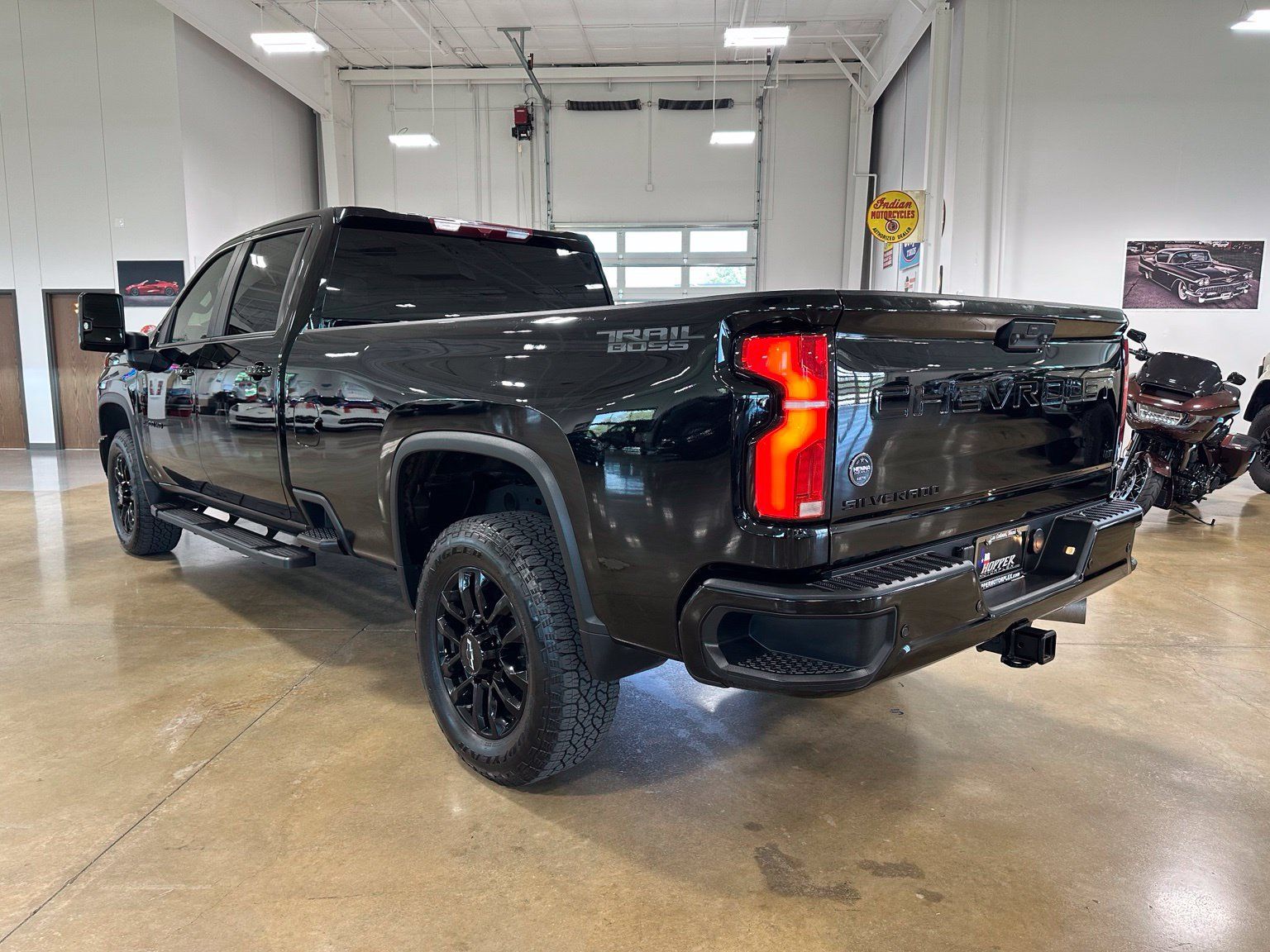 Used 2025 Chevrolet Silverado 2500 LT w/ Trail Boss Package AWD/4WD image 7