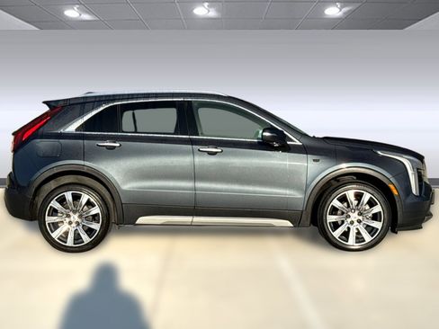 Used 2019 Cadillac XT4 Premium Luxury w/ Enhanced Visibility Package image 7
