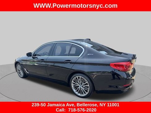 Used 2019 BMW 530e w/ Convenience Package RWD image 3