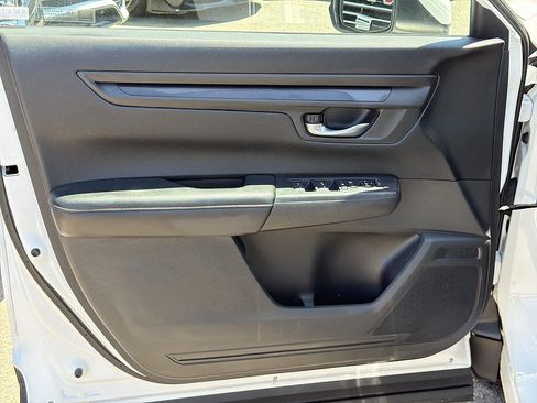 Used 2025 Honda CR-V EX image 21