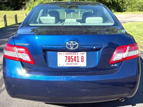 Used 2011 Toyota Camry LE FWD image 6