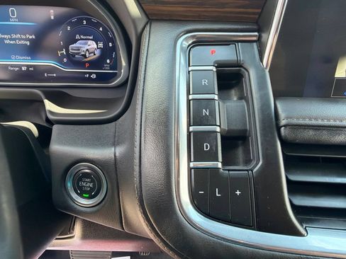 Used 2024 Chevrolet Tahoe High Country AWD/4WD image 33