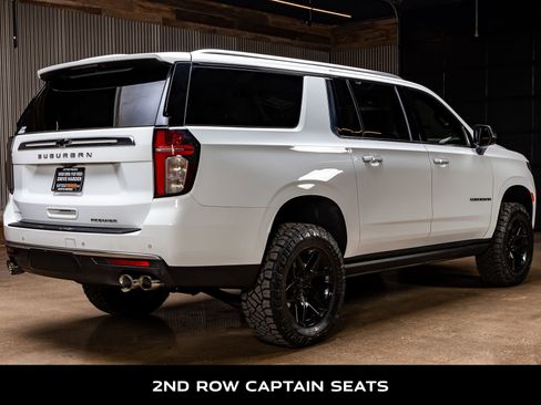 Used 2023 Chevrolet Suburban Premier w/ Premium Package image 10