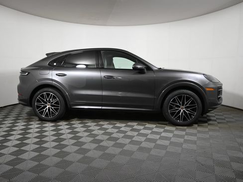 Used 2026 Porsche Cayenne Coupe AWD/4WD image 8