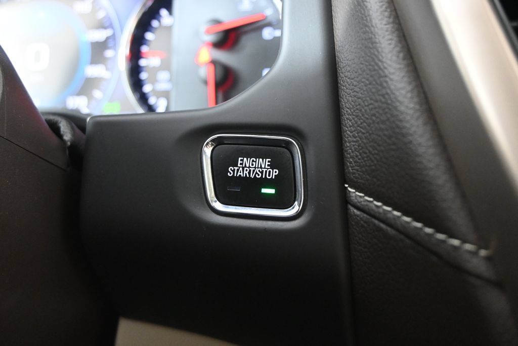 Used 2018 GMC Acadia Denali w/ Technology Package AWD/4WD image 34