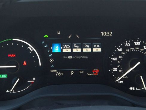 Certified 2026 Toyota Sienna XLE FWD image 23