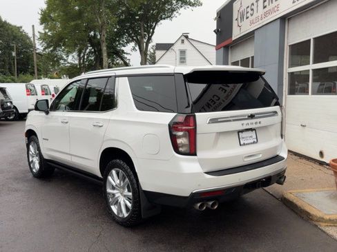 Used 2021 Chevrolet Tahoe High Country w/ Premium Package AWD/4WD image 6