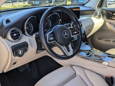 Used 2021 Mercedes-Benz GLC 300 image 27