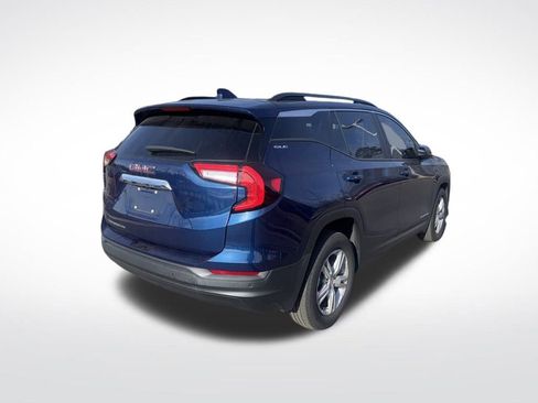 Used 2022 GMC Terrain SLE w/ Driver Convenience Package image 5