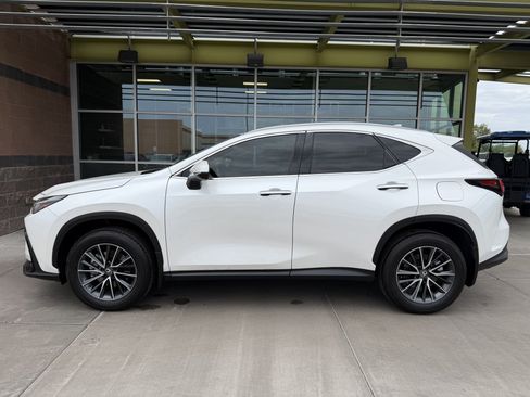 Used 2025 Lexus NX 250 FWD w/ Premium Package image 7